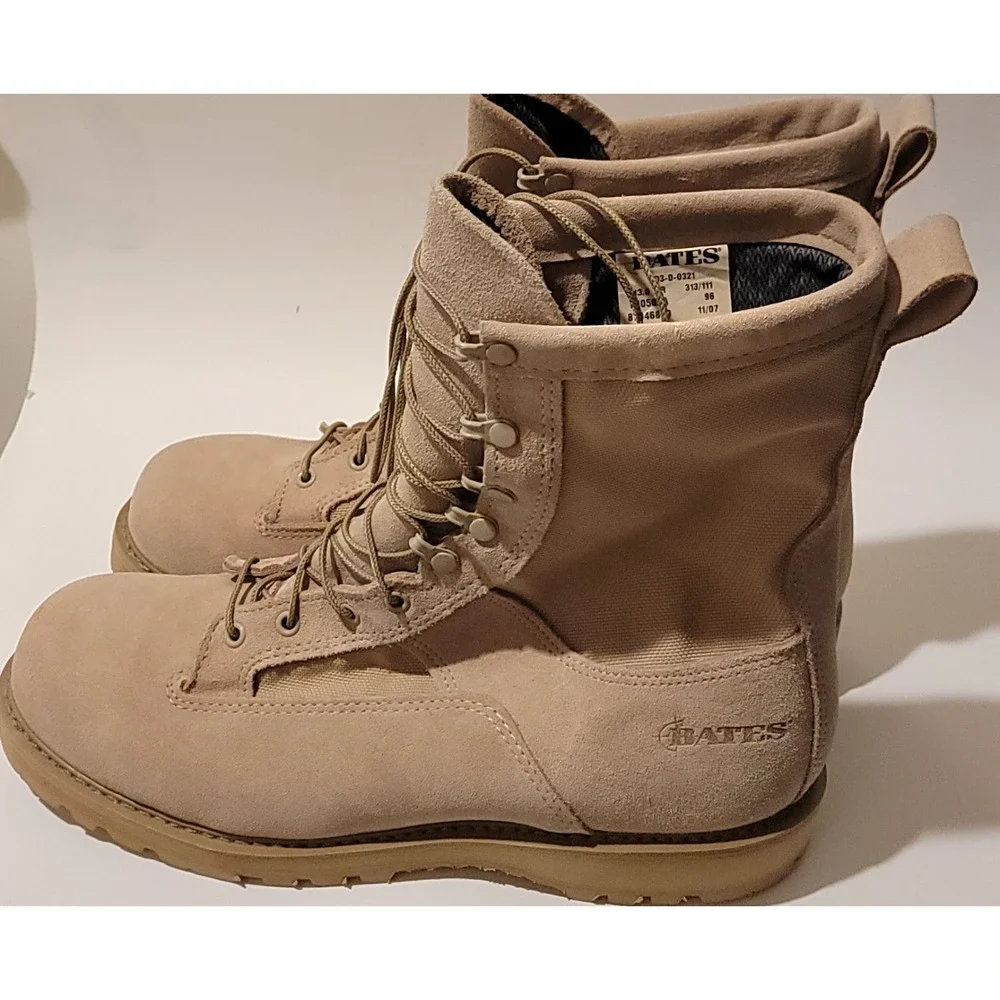 NWOB Bates Suade Tactical MIlitary Combat Heavy Duty Boots‎ Tan Size 13.5